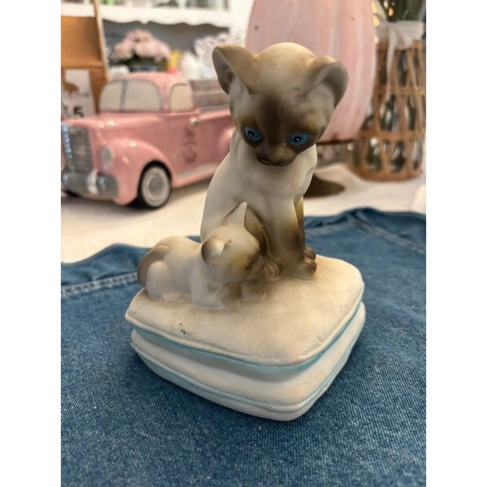Vintage Seymour Mann Siamese Cat Kitten Ceramic Figurine